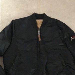 Mens bomber